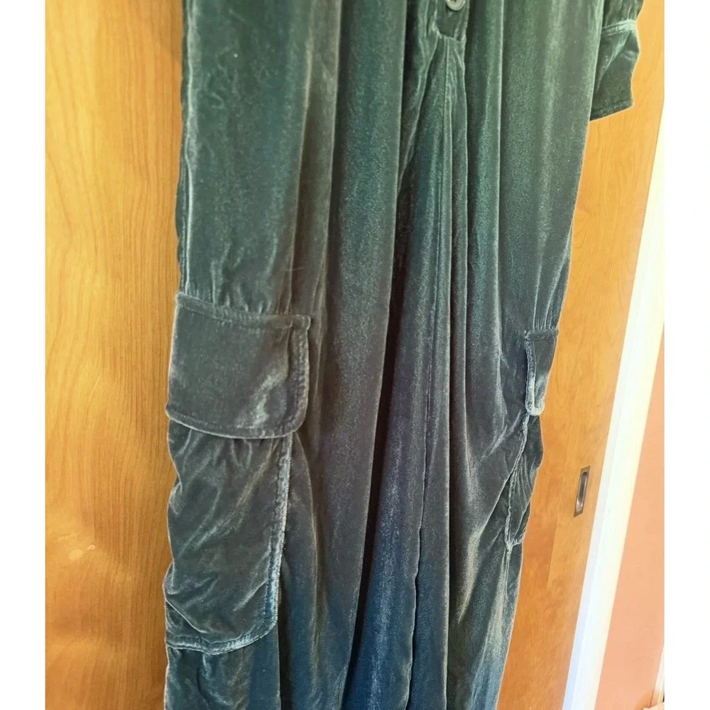 Universal Threads Long Sleeve Velvet Cargo Jumpsuit In Green Size 4 NWT